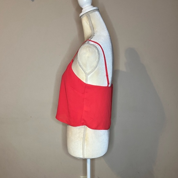 ⭐️Express Spaghetti Strap Crop Top - Picture 3 of 7